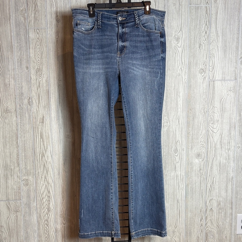 Judy Blue Medium Wash Slim Bootcut Jeans - Size 15/32